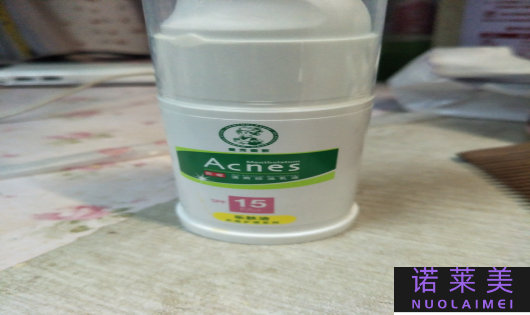 哪个品牌的干粉控油