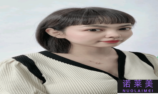 中分短发（时尚与利落的选择）