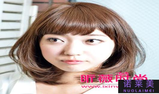 圆脸烫什么发型好看（时尚造型推荐）