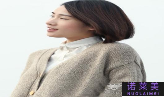 中短发型设计（时尚与个性的完美结合）