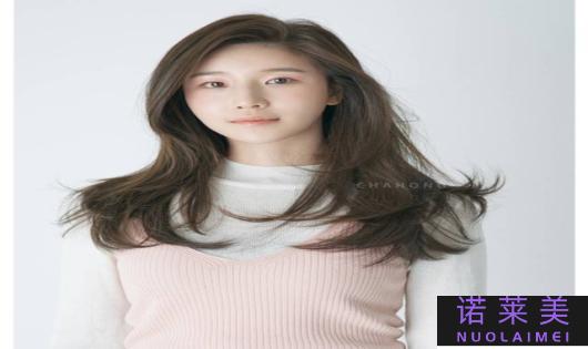 清纯发型（展现青春活力与自然美）