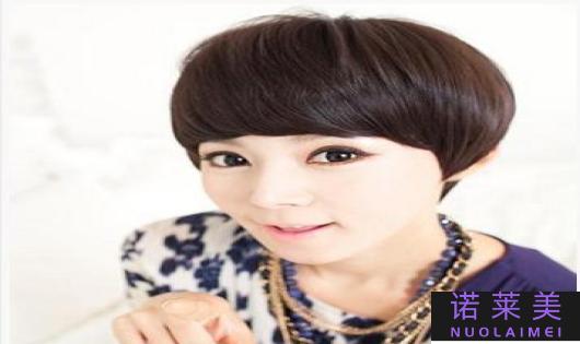女生纹理发型图片（展现个性与时尚的选择）