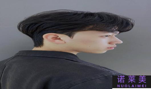 中性发型（时尚与自由的选择）
